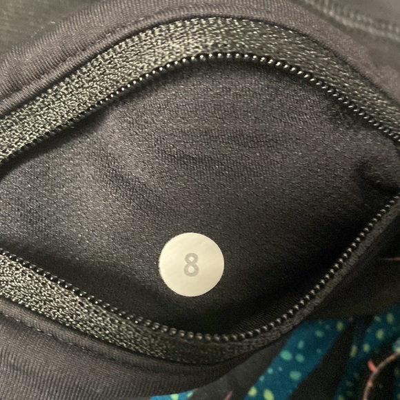 Lululemon Speed Short Palm Lace Tofino Teal Multi Black Size 8 - Picture 4 of 12